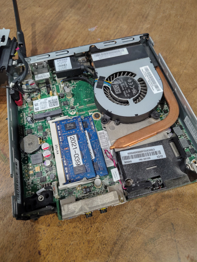 ThinkCentre M93p